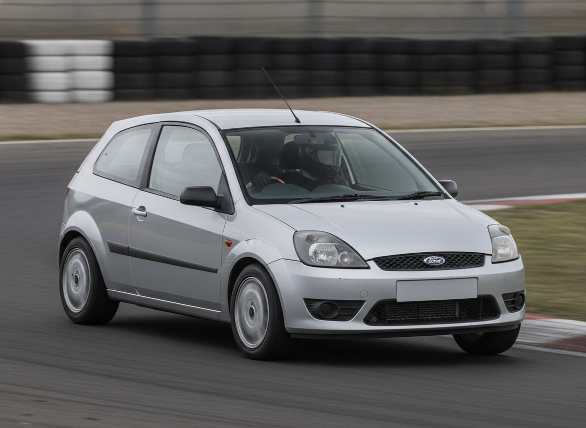 Ford Fiesta MK5 cornering on a race circuit, big brake upgrade guide