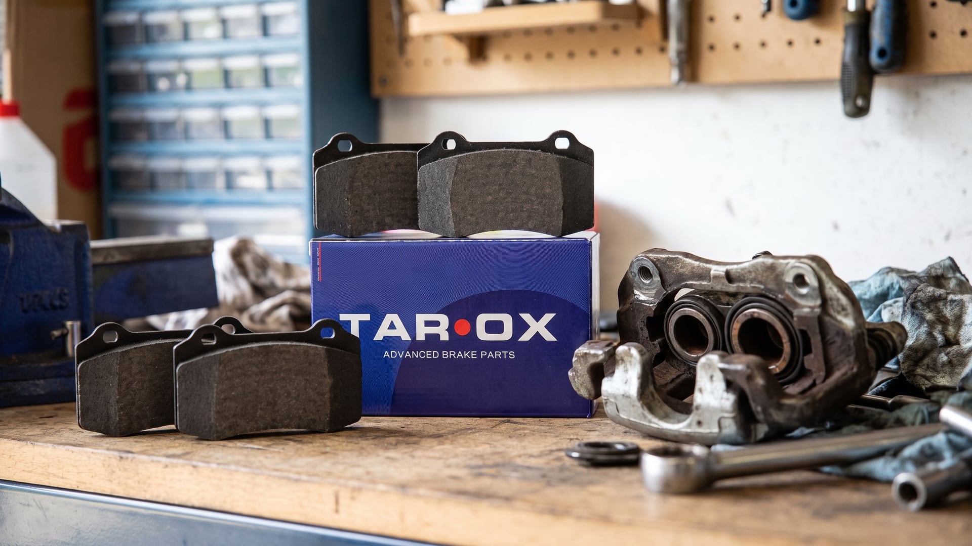 Tarox brake pads, Tarox brake pad box