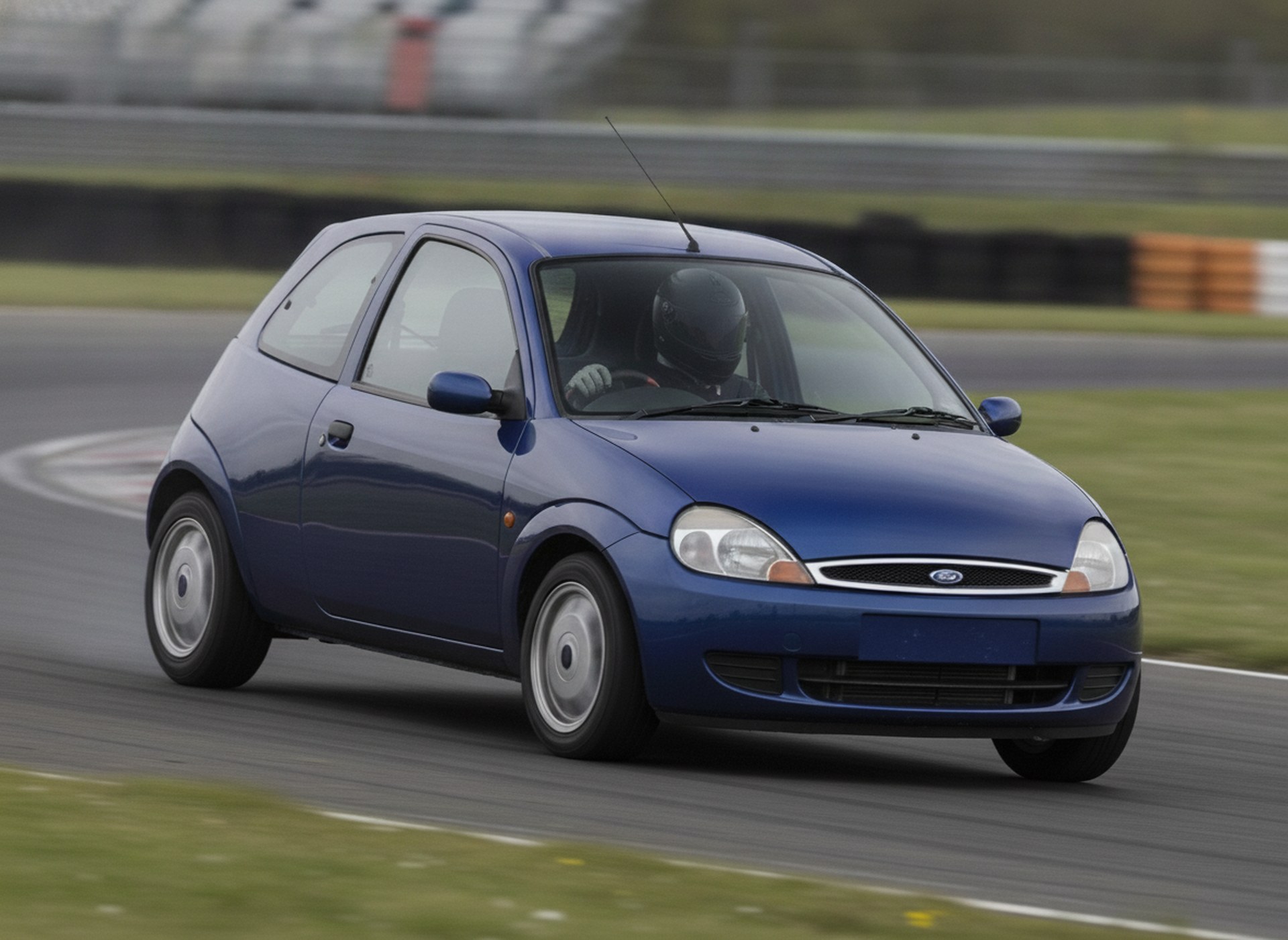 Ford KA on racing circuit, HiSpec big brake kit guide
