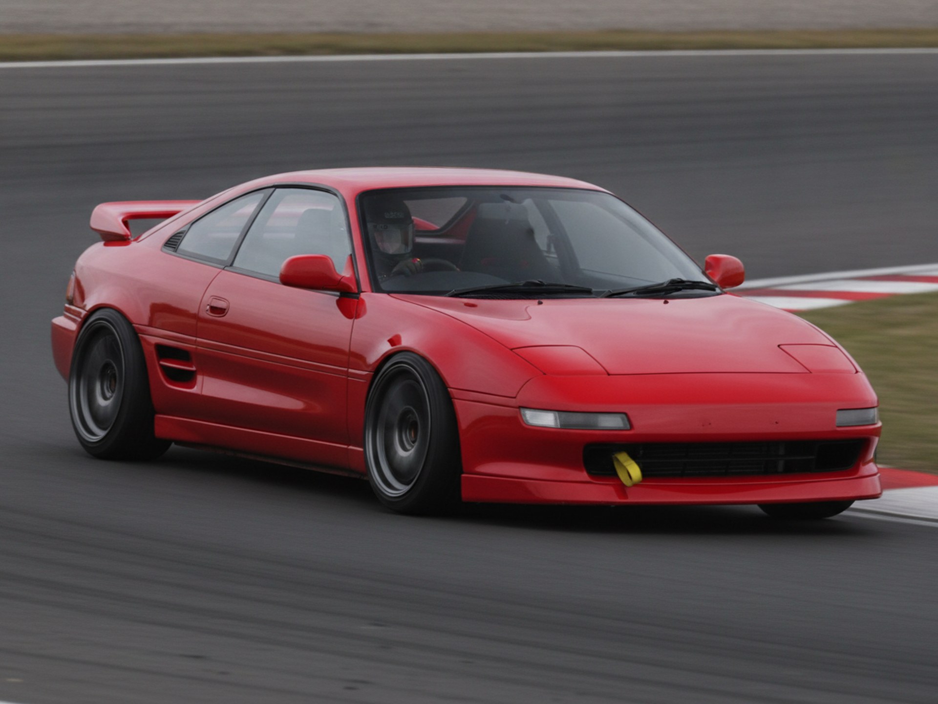 Toyota MR2 on track with big brake upgrade